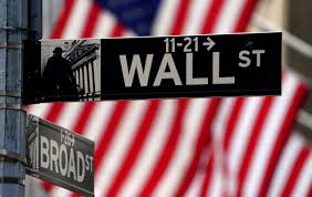 Futuros de Wall Street caem com receio de guerra comercial